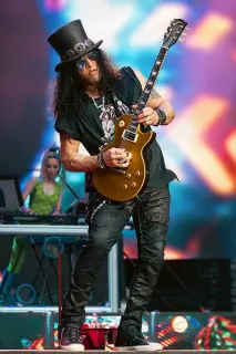 Slash (Saul Hudson)